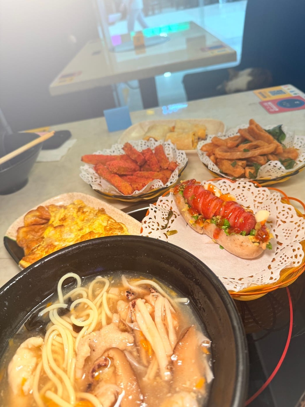 滿桌台灣小吃